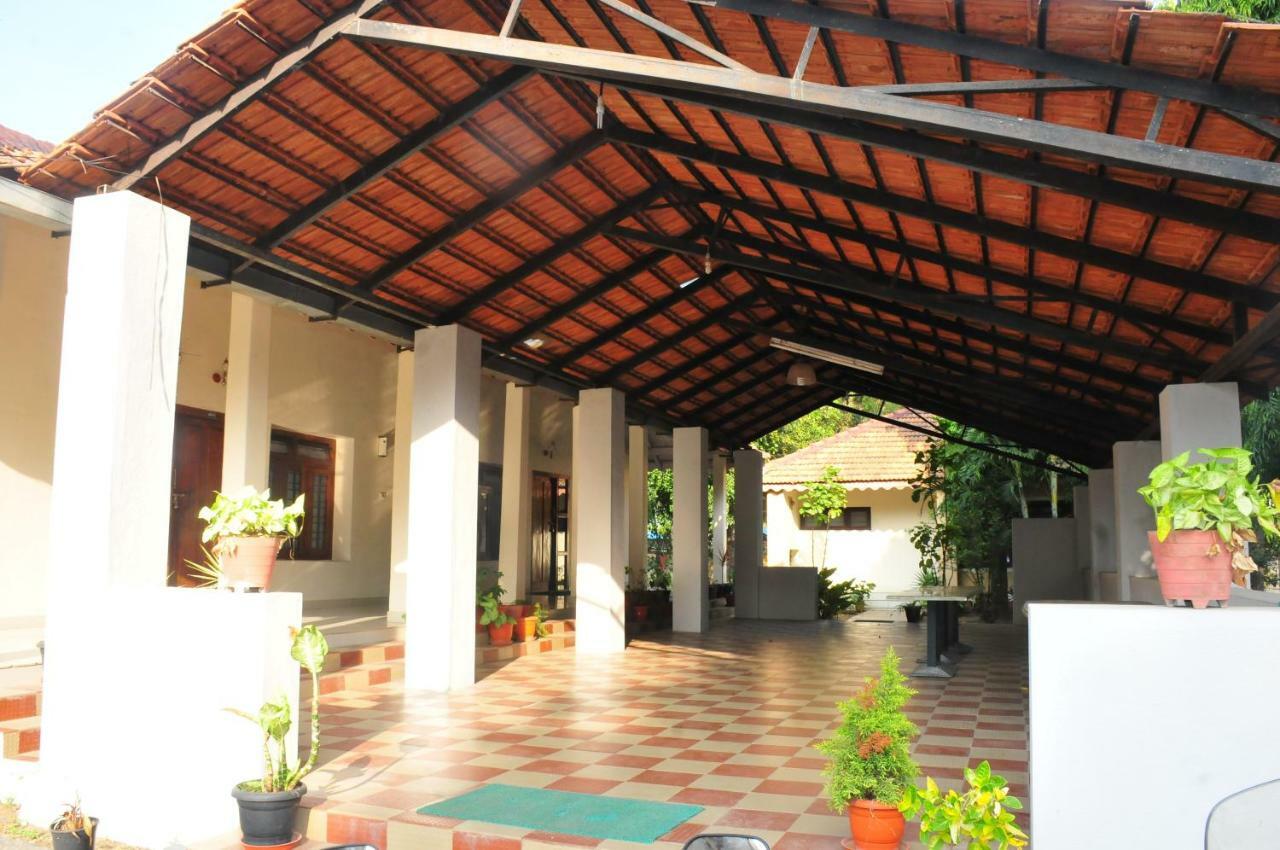 Kstdc Hotel Mayura Velapuri Belur Belur (Karnataka) Exterior foto